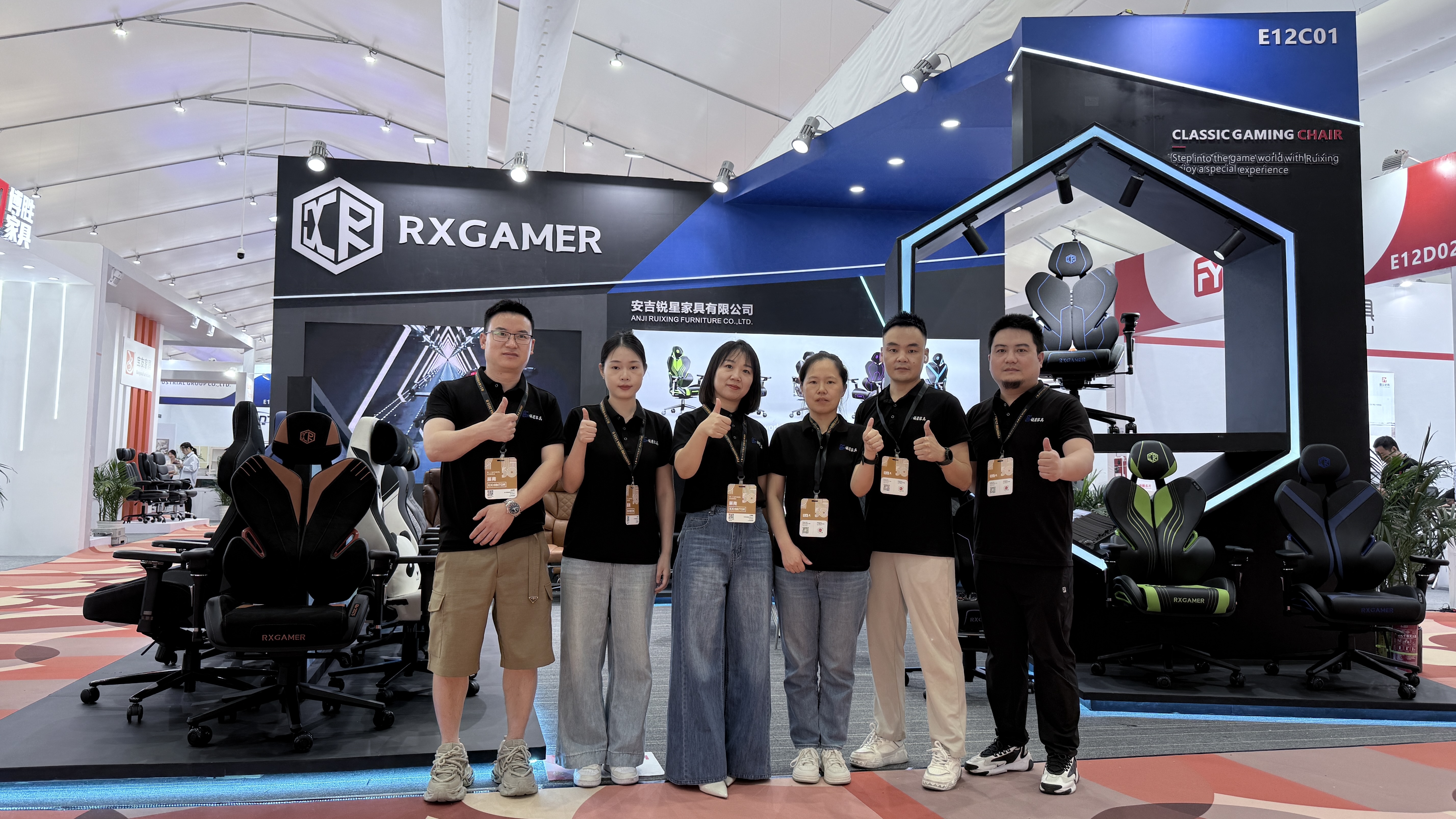 Taispeáin Troscán Anji RuiXing go rathúil ag an 30ú Aonach Troscán Idirnáisiúnta na Síne